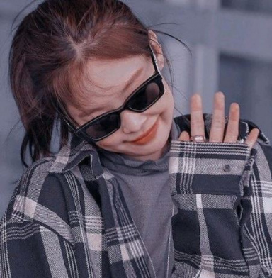 𝒥𝑒𝓃𝓃𝒾𝑒